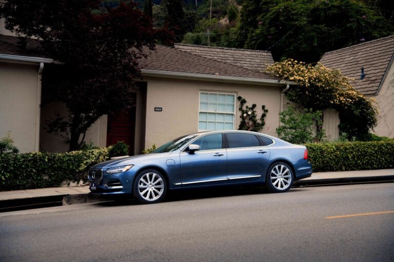 Acheter-une-voiture-d'occasion-particulier